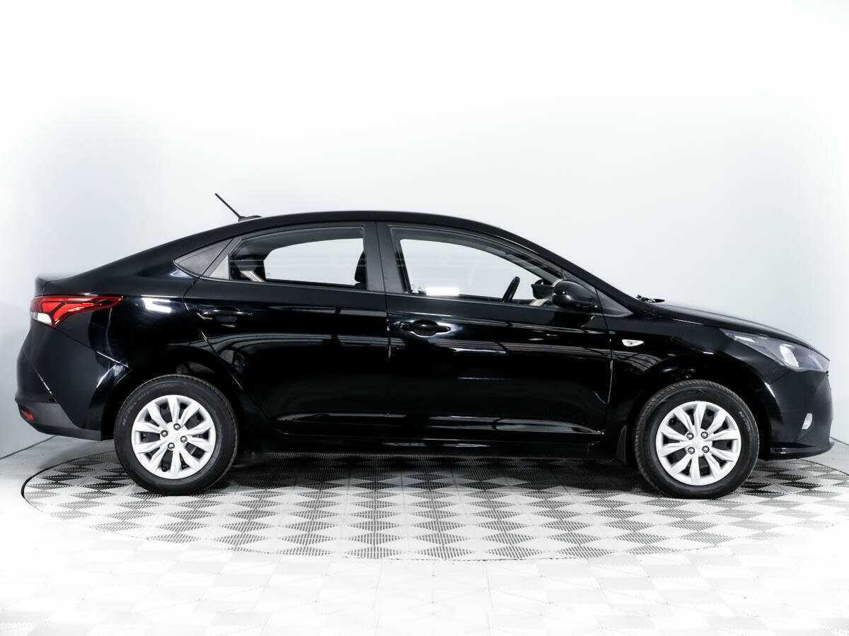 Hyundai Solaris 2021 года с пробегом. Фото: #3