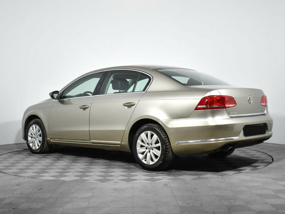 Volkswagen Passat 2012 года с пробегом. Фото: #5