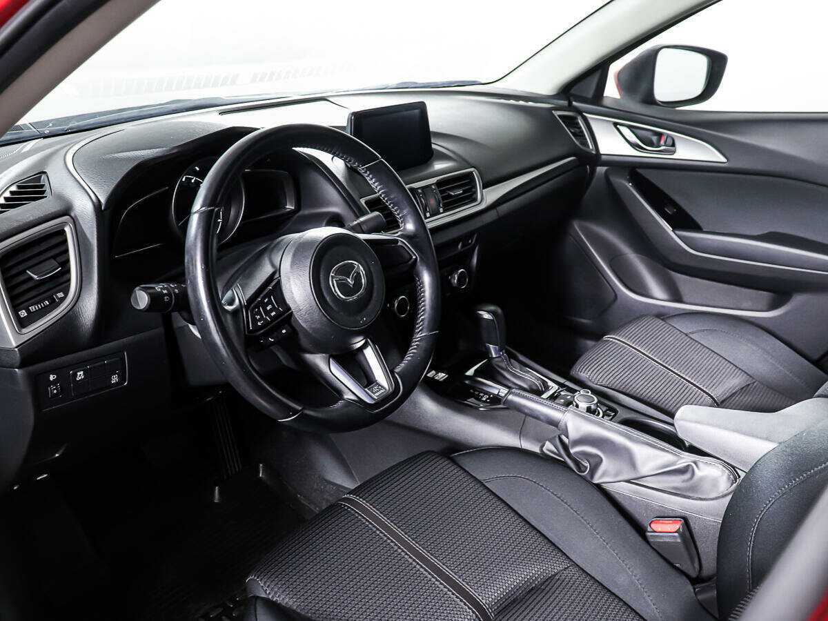 Mazda 3 2018 года с пробегом. Фото: #14