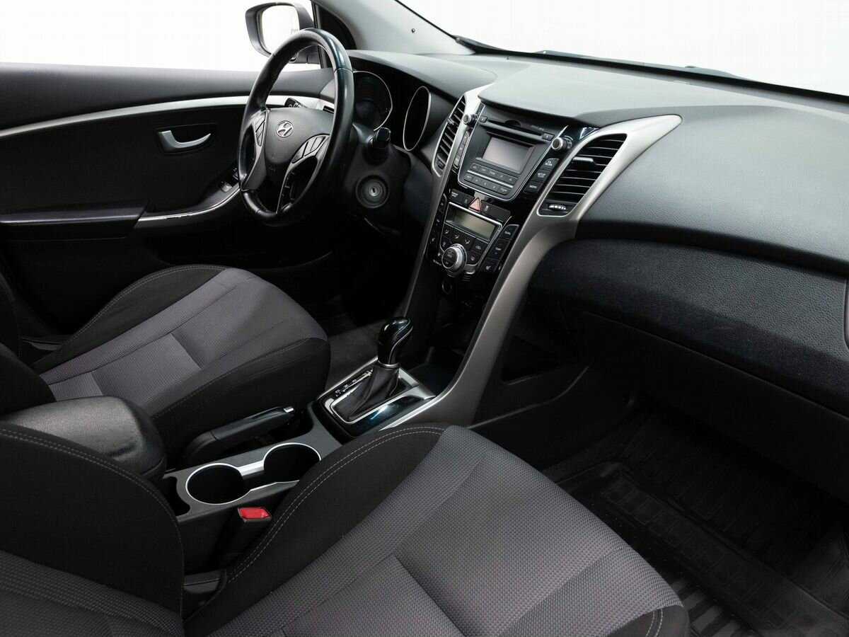 Hyundai i30 2013 года с пробегом. Фото: #10