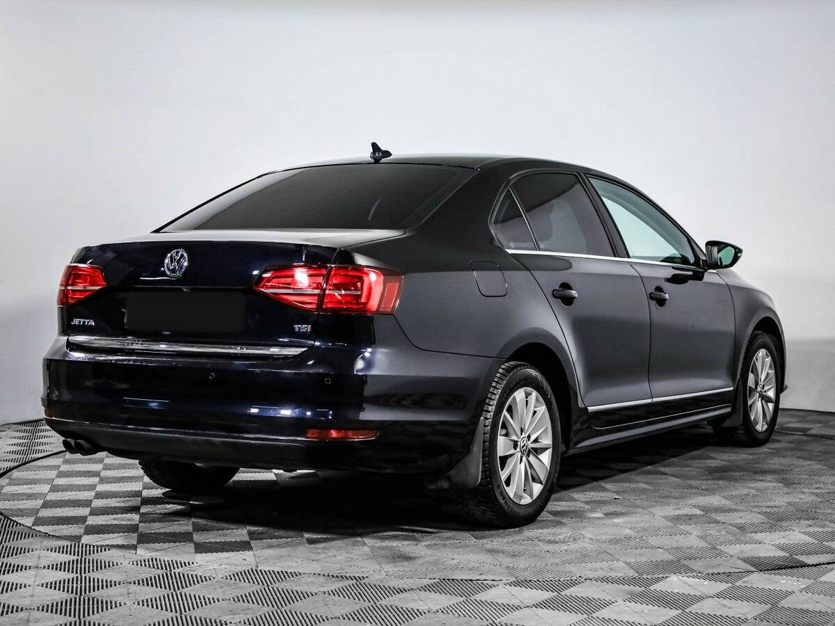 Volkswagen Jetta 2017 года с пробегом. Фото: #3