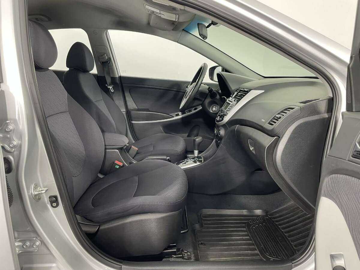 Hyundai Solaris 2012 года с пробегом. Фото: #13