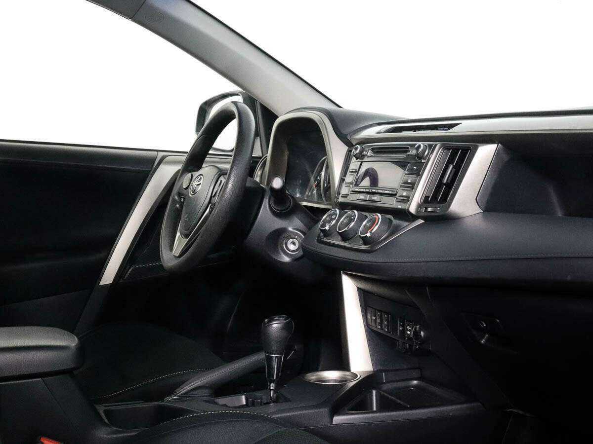 Toyota RAV4 2014 года с пробегом. Фото: #6