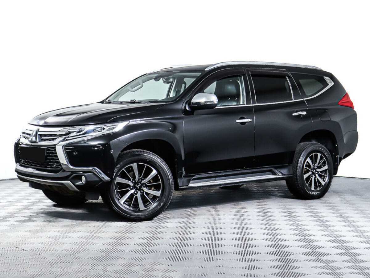Mitsubishi Pajero Sport 2018 года с пробегом. Посмотреть фото
