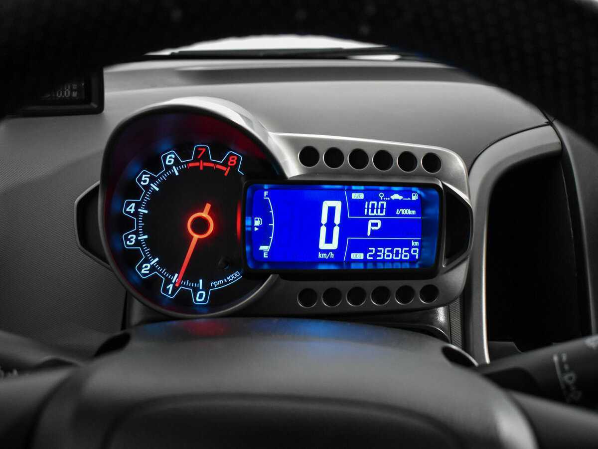 Chevrolet Aveo 2014 года с пробегом. Фото: #18