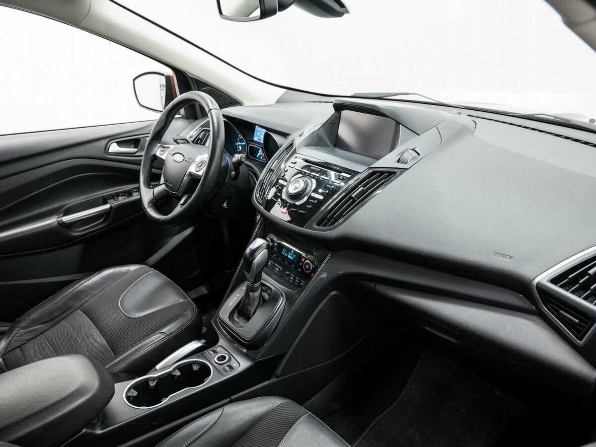 Ford Kuga 2015 года с пробегом. Фото: #7