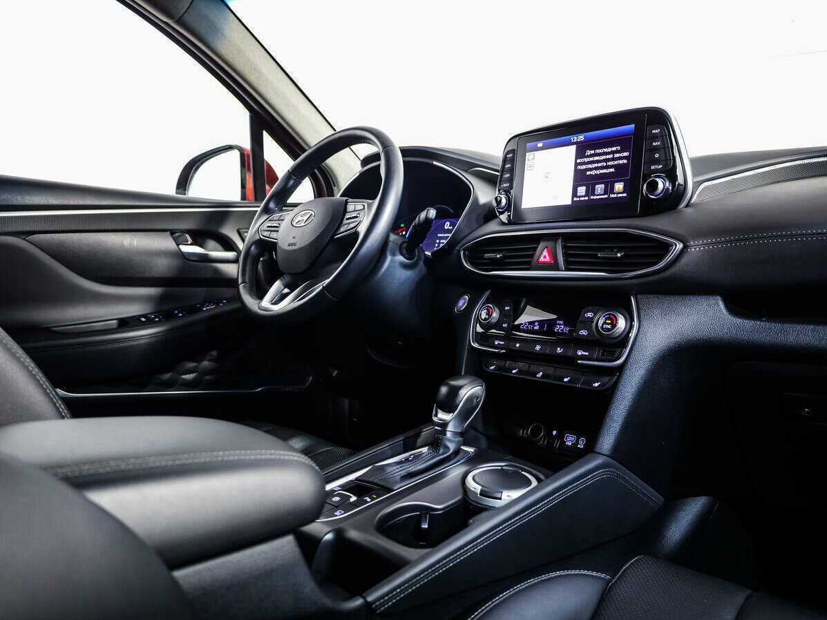 Hyundai Santa Fe 2019 года с пробегом. Фото: #7