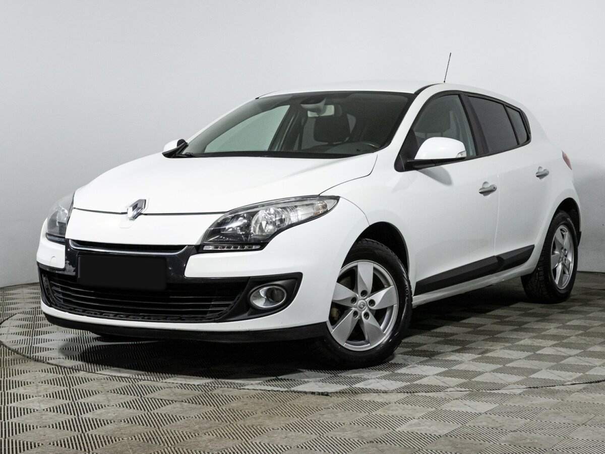 Renault Megane 2013 года с пробегом. Посмотреть фото