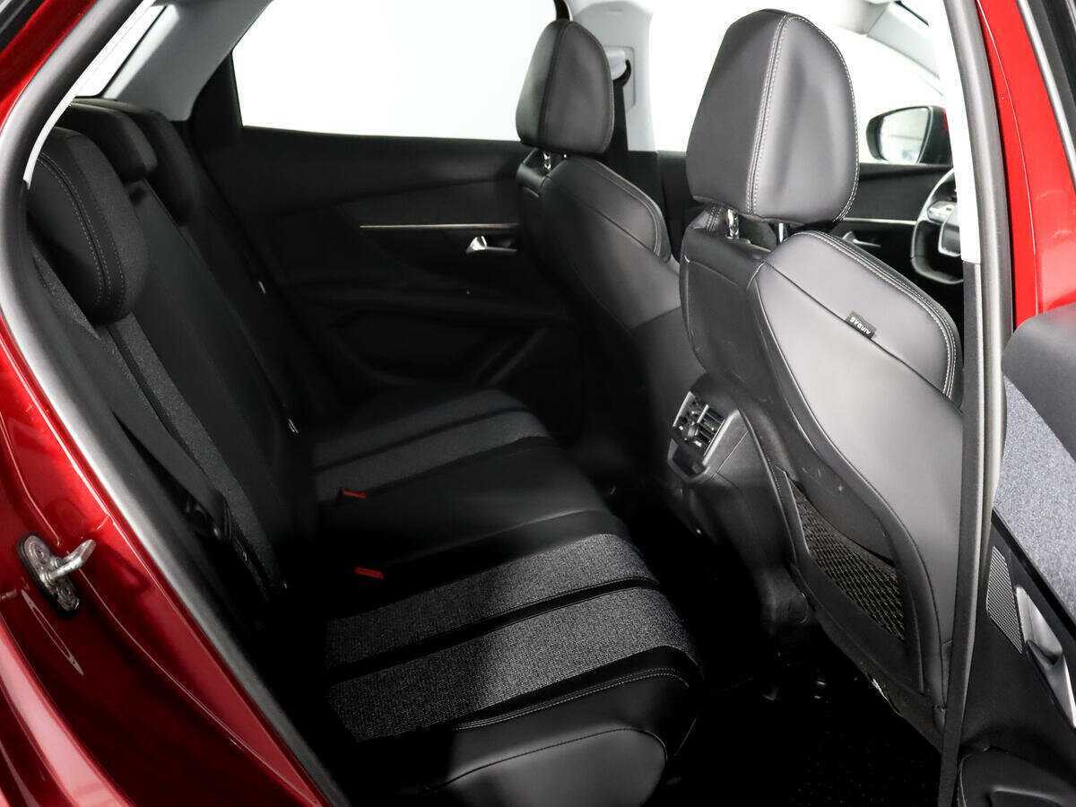 Peugeot 3008 2017 года с пробегом. Фото: #10