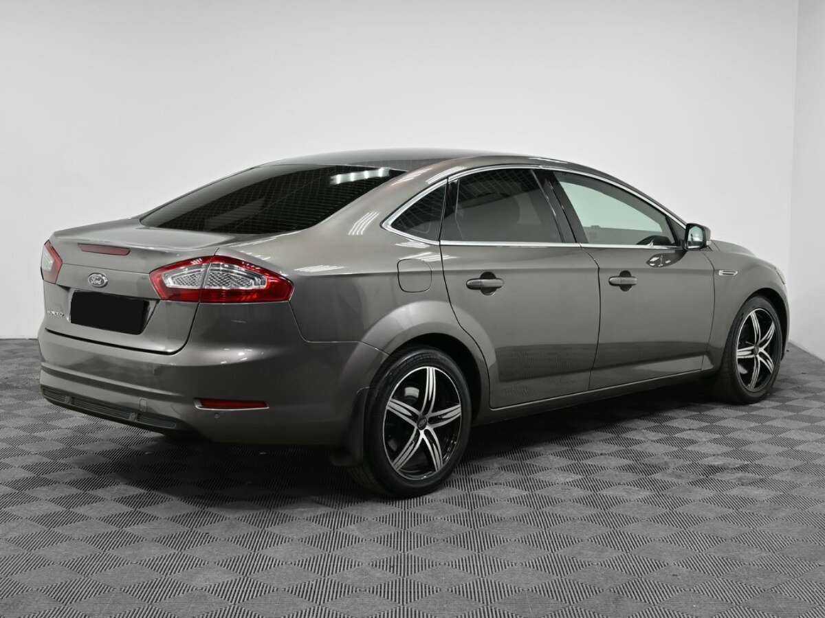 Ford Mondeo 2012 года с пробегом. Фото: #1