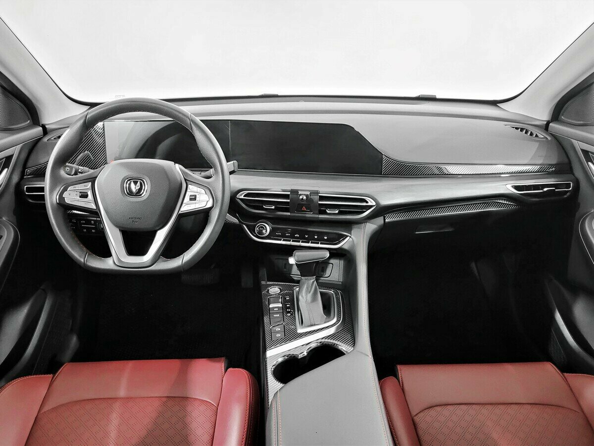 Changan Eado Plus 2024 года с пробегом. Фото: #4
