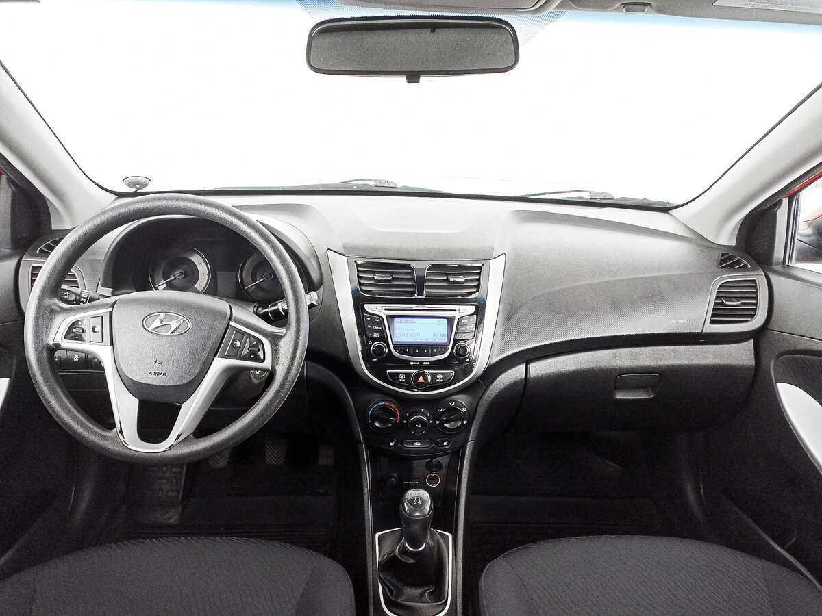 Hyundai Solaris 2012 года с пробегом. Фото: #9