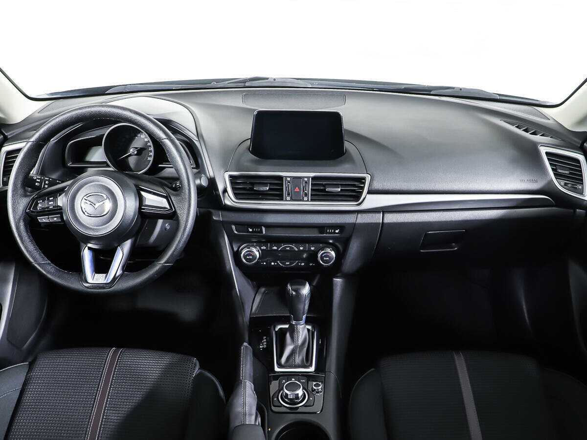 Mazda 3 2017 года с пробегом. Фото: #10