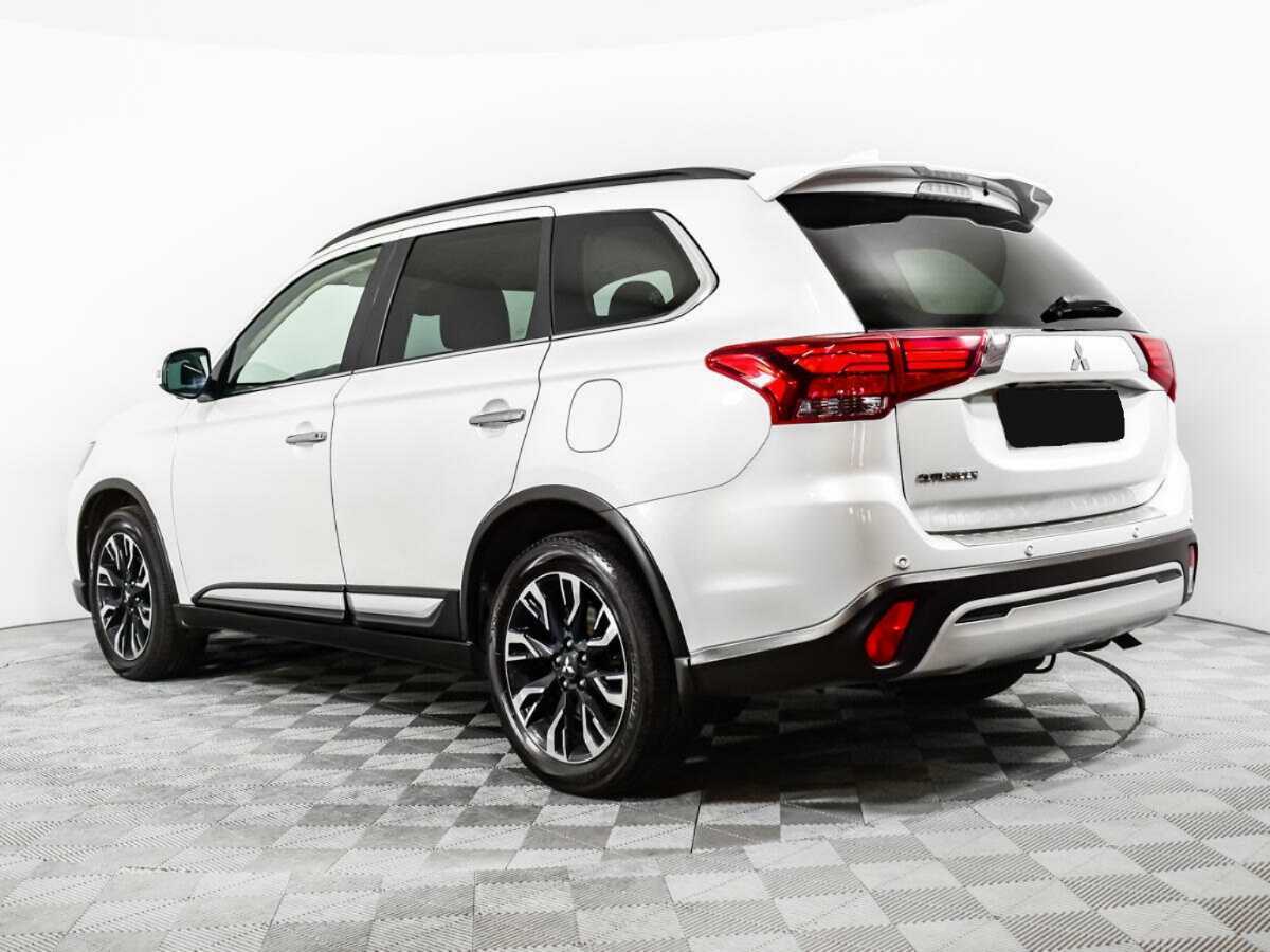 Mitsubishi Outlander 2021 года с пробегом. Фото: #6