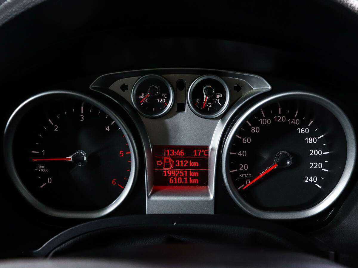 Ford Kuga 2012 года с пробегом. Фото: #8