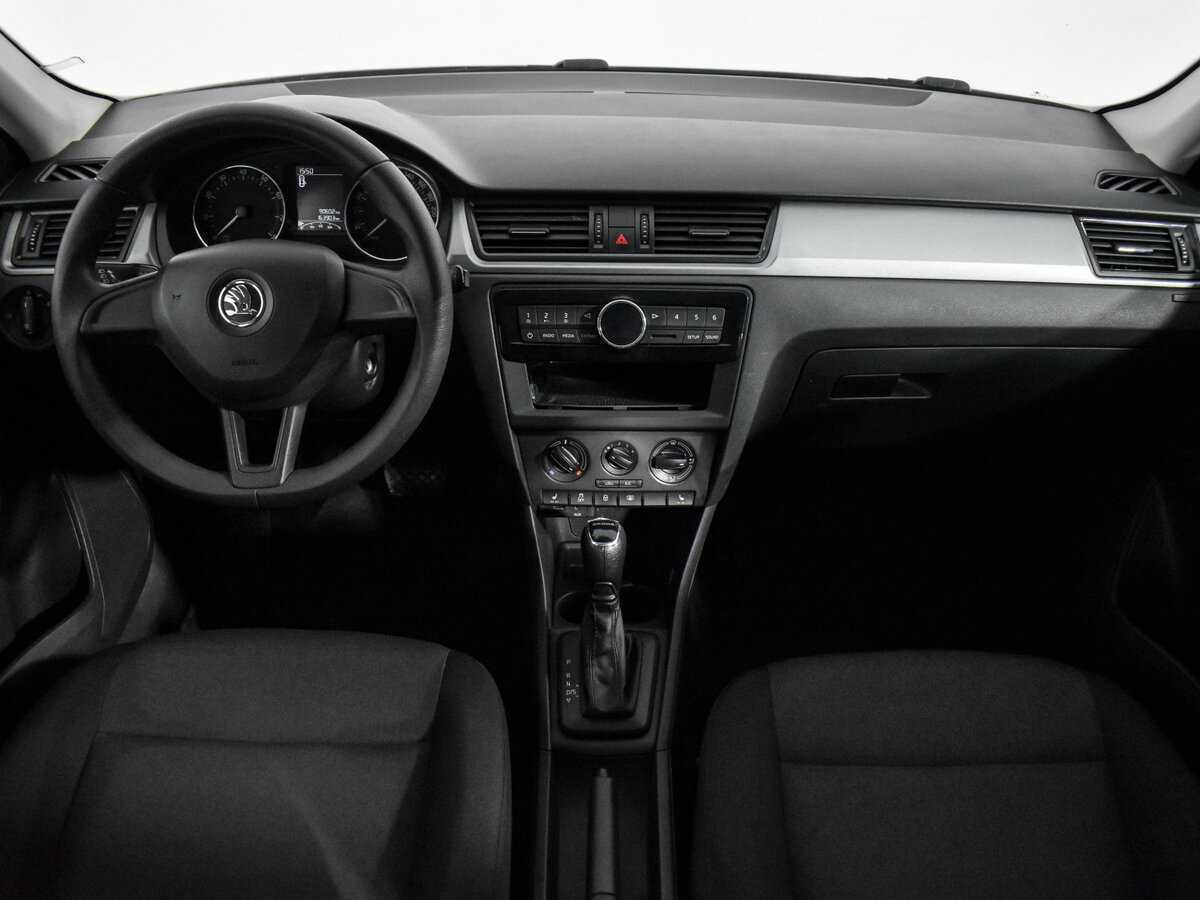 Skoda Rapid 2017 года с пробегом. Фото: #10