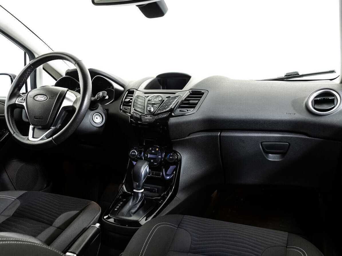 Ford Fiesta 2017 года с пробегом. Фото: #6