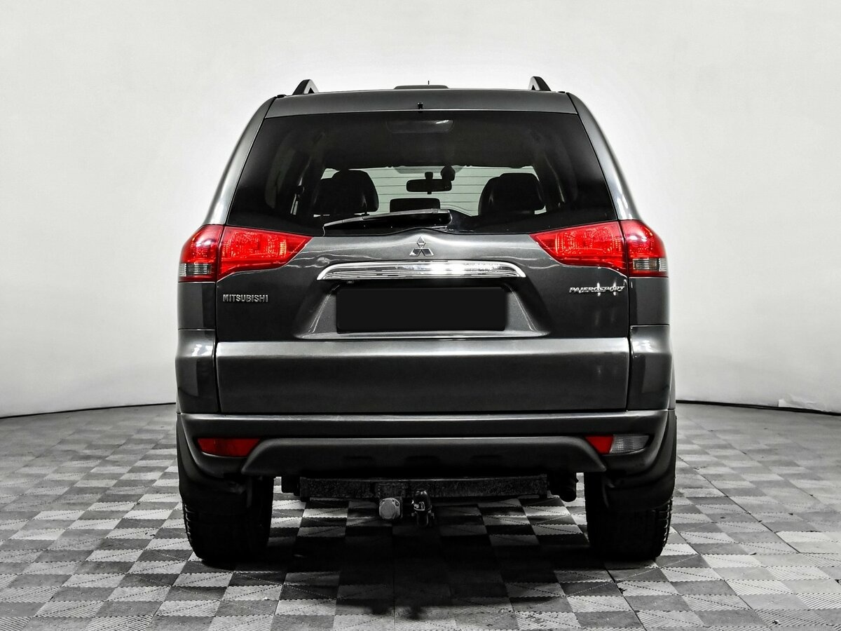 Mitsubishi Pajero Sport 2013 года с пробегом. Фото: #4