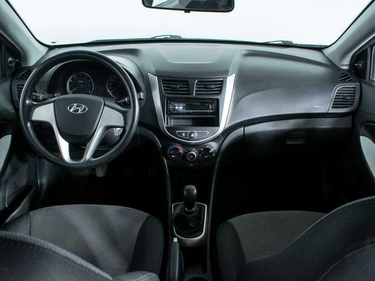 Hyundai Solaris 2012 года с пробегом. Фото: #11