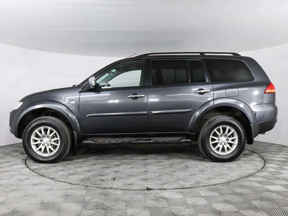 Mitsubishi Pajero Sport 2012 года с пробегом. Фото: #7