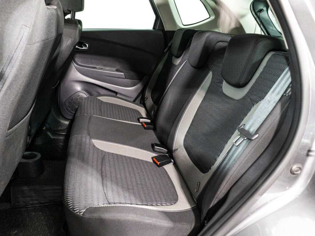 Renault Kaptur 2016 года с пробегом. Фото: #9