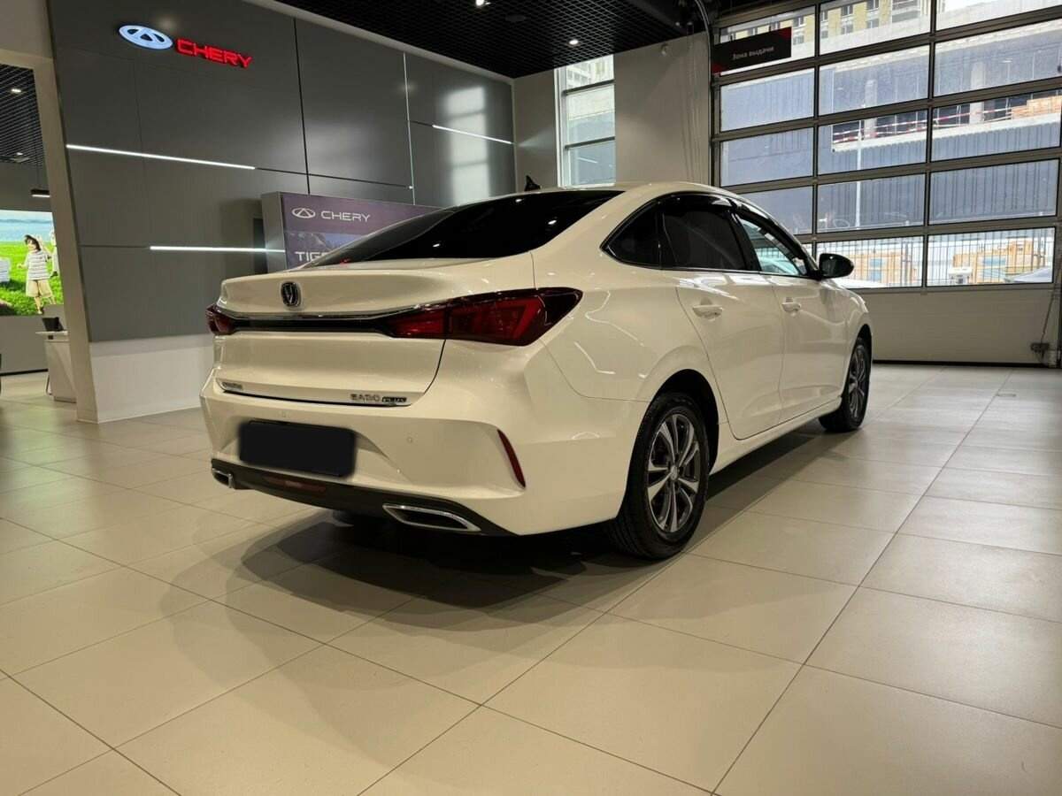 Changan Eado Plus 2023 года с пробегом. Фото: #3