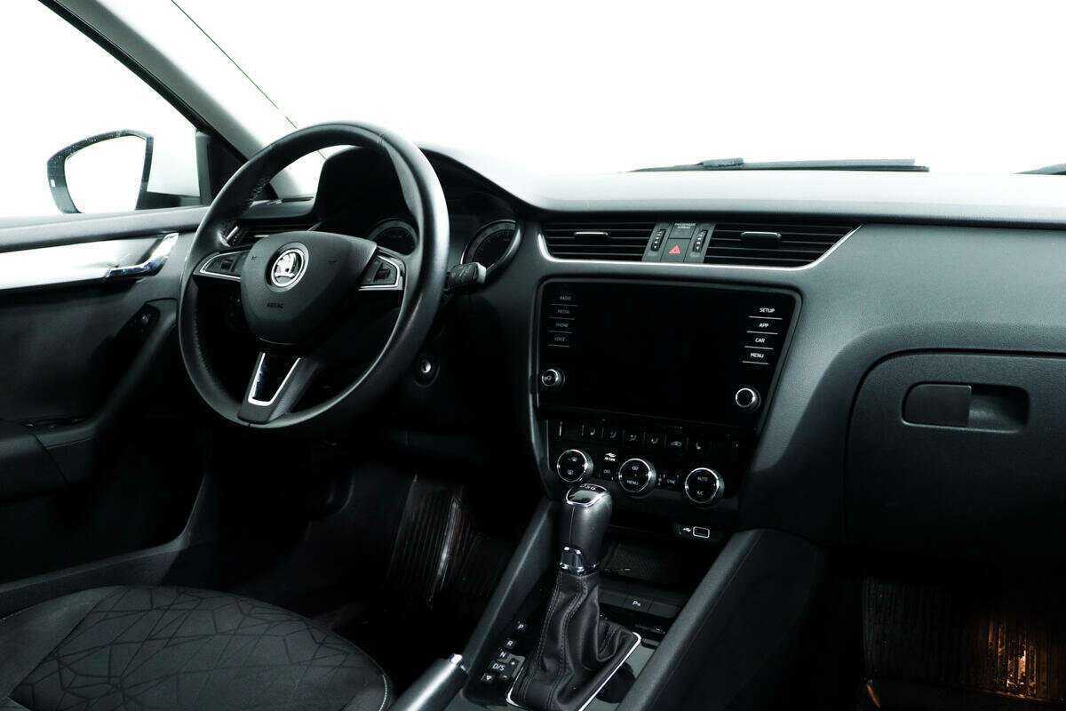 Skoda Octavia 2019 года с пробегом. Фото: #7