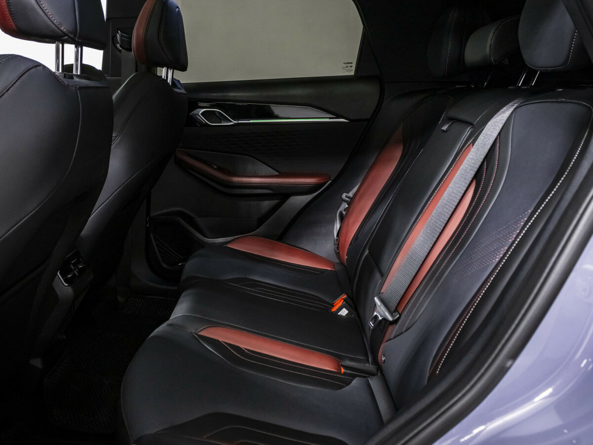 Geely Coolray 2023 года с пробегом. Фото: #10