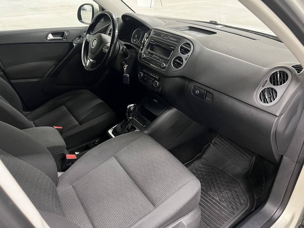 Volkswagen Tiguan 2012 года с пробегом. Фото: #10