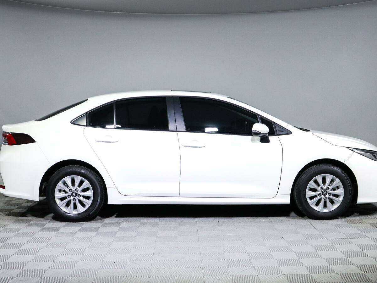 Toyota Corolla 2022 года с пробегом. Фото: #3