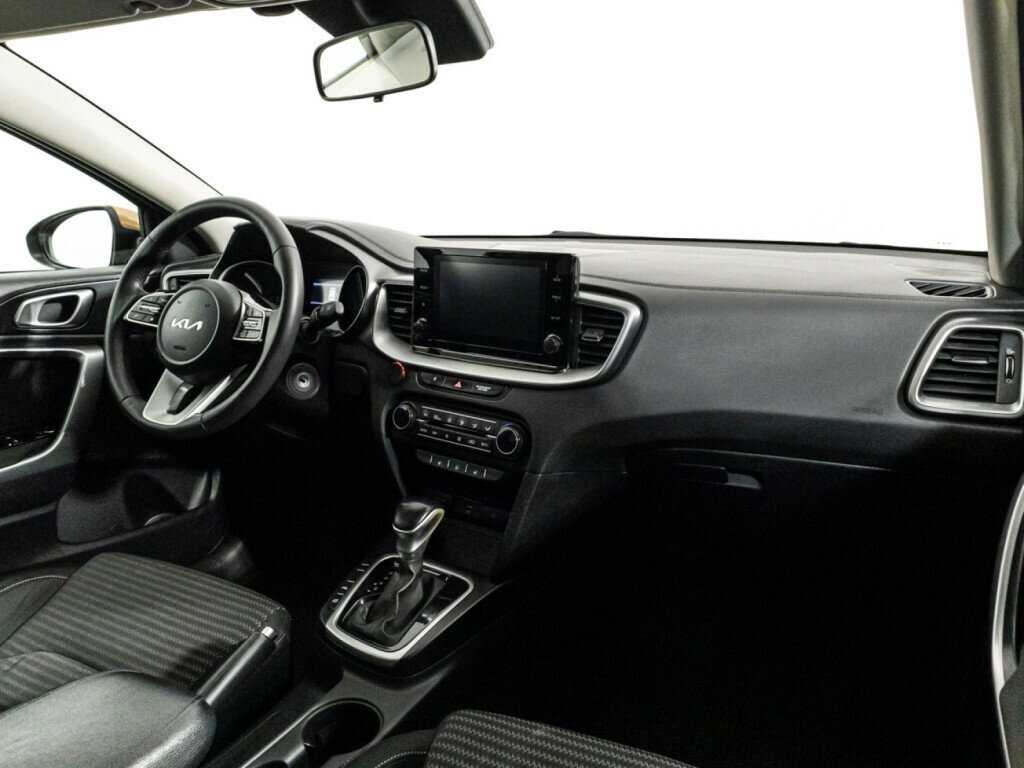 Kia Ceed 2021 года с пробегом. Фото: #8