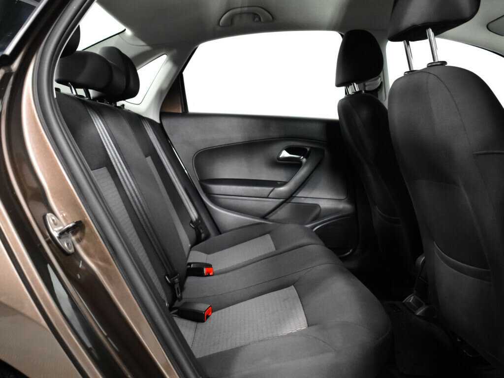 Volkswagen Polo 2015 года с пробегом. Фото: #9