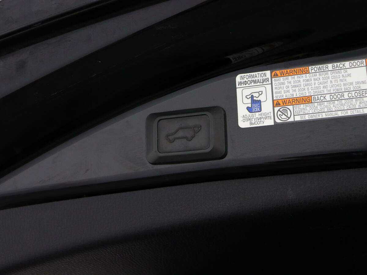 Toyota RAV4 2017 года с пробегом. Фото: #13