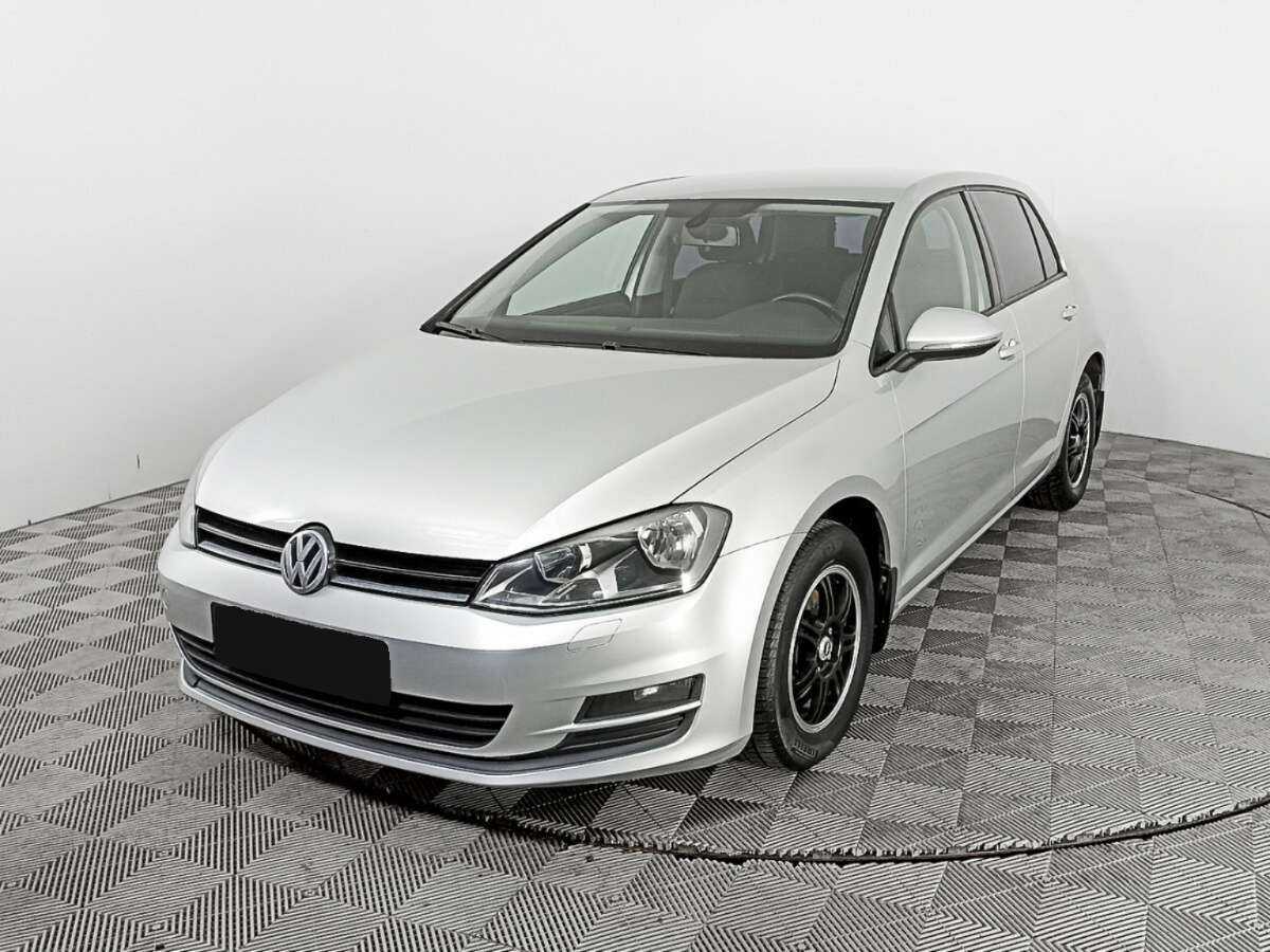 Volkswagen Golf 2013 года с пробегом. Фото: #0