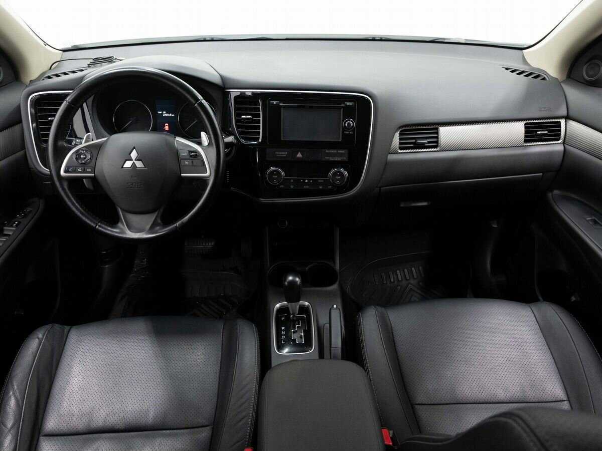 Mitsubishi Outlander 2012 года с пробегом. Фото: #13