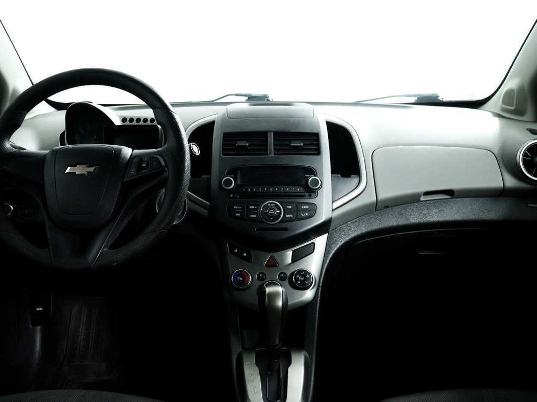 Chevrolet Aveo 2014 года с пробегом. Фото: #10