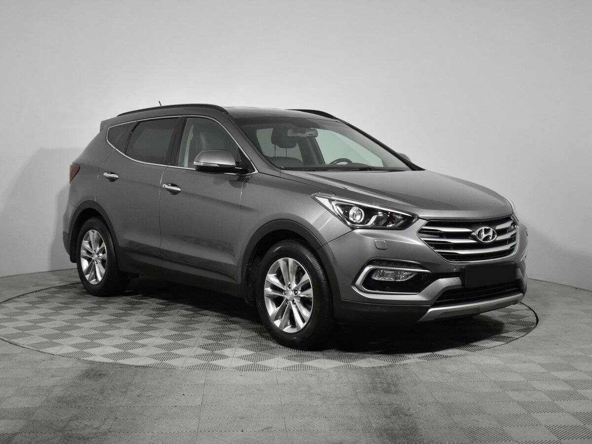 Hyundai Santa Fe 2015 года с пробегом. Фото: #2