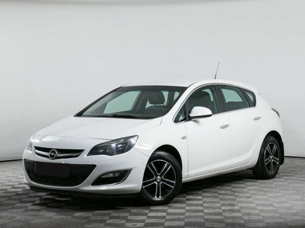 Opel Astra 2013 года с пробегом. Посмотреть фото