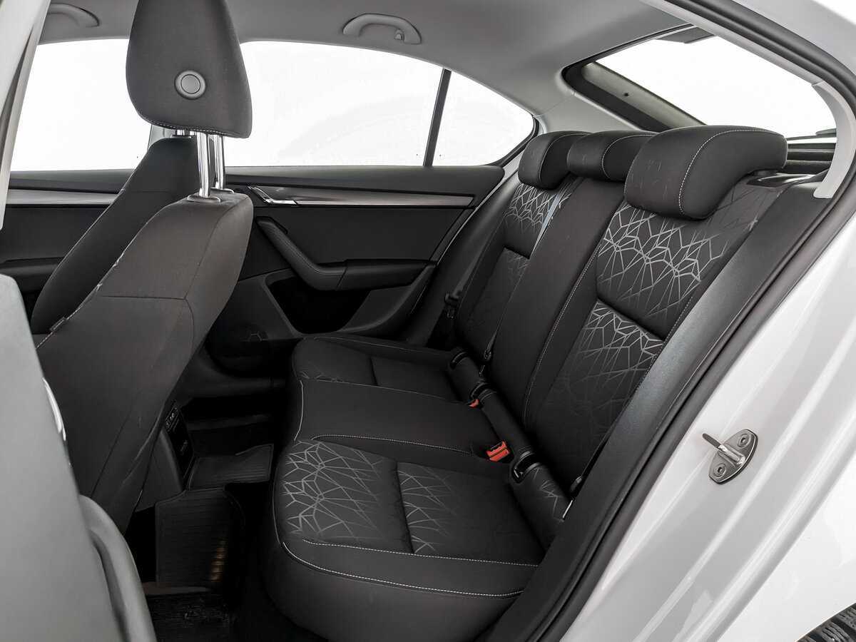 Skoda Octavia 2019 года с пробегом. Фото: #9