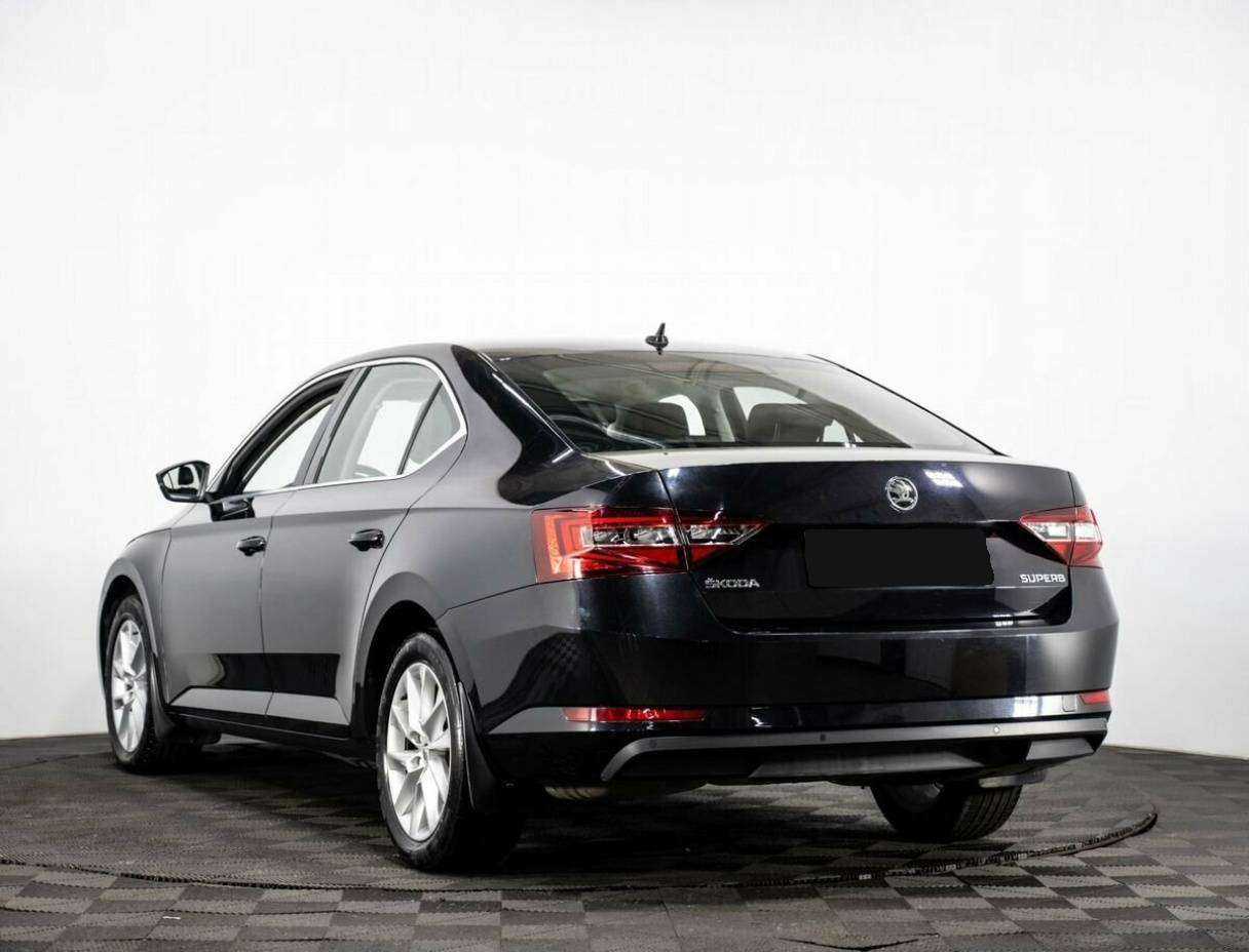 Б/У Шкода Суперб 2017 года. Фото: #3