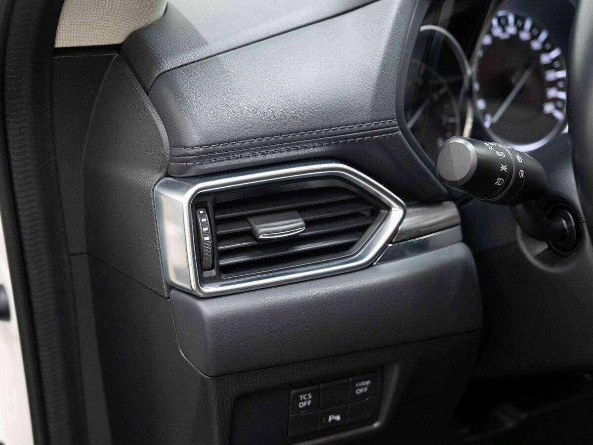 Б/У Мазда Ц-Икс-5 2018 года. Фото: #22