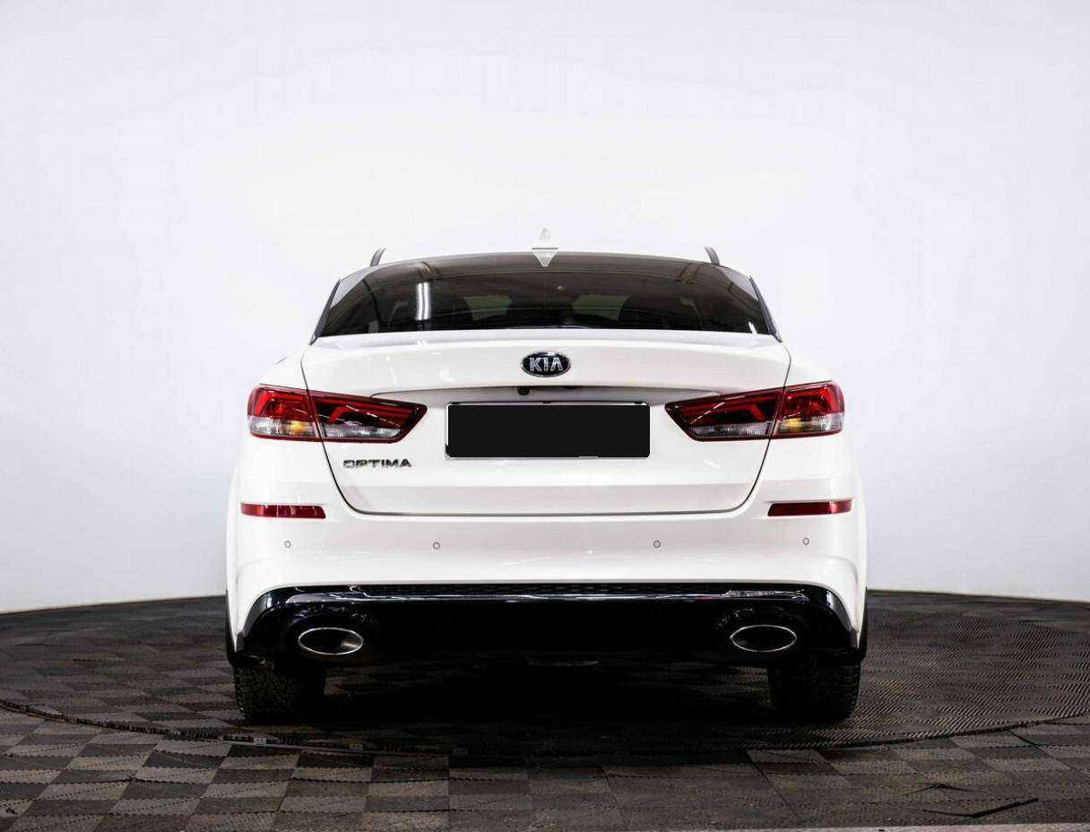 Б/У Киа Оптима 2018 года. Фото: #4