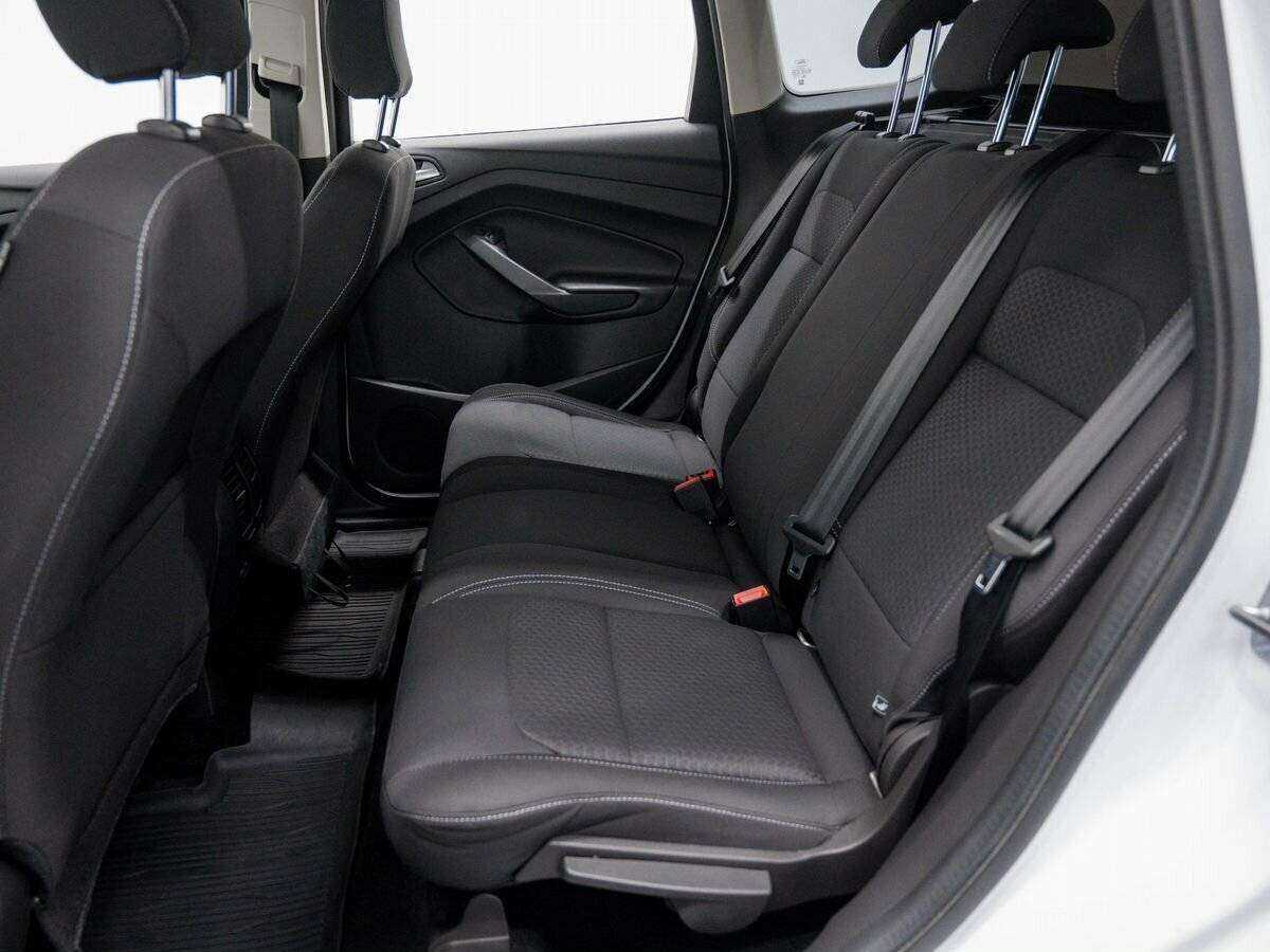 Б/У Форд Куга 2017 года. Фото: #12