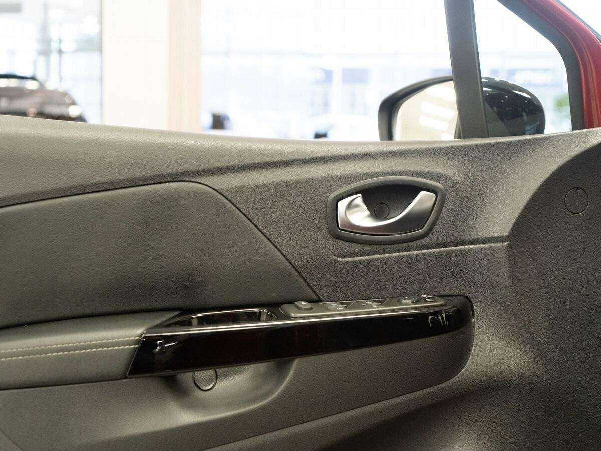 Renault Kaptur 2021 года с пробегом. Фото: #12