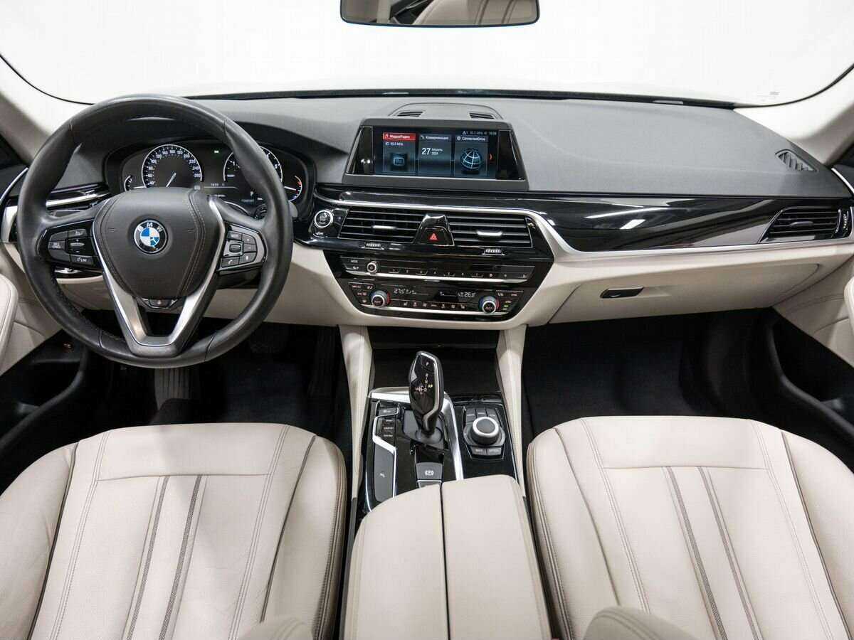 BMW 5 серии 2018 года с пробегом. Фото: #9