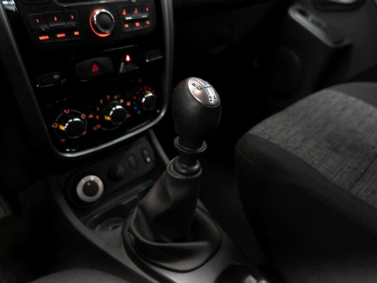 Renault Duster 2013 года с пробегом. Фото: #12