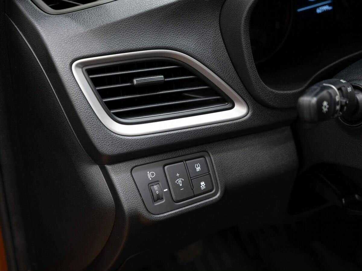 Б/У Хендай Солярис 2018 года. Фото: #18