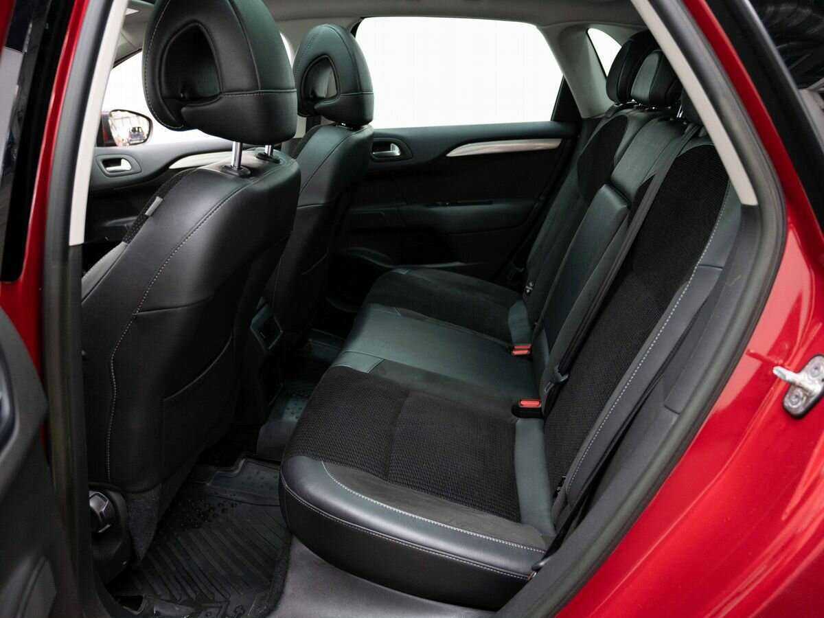 Б/У Ситроен Ц4 2013 года. Фото: #8