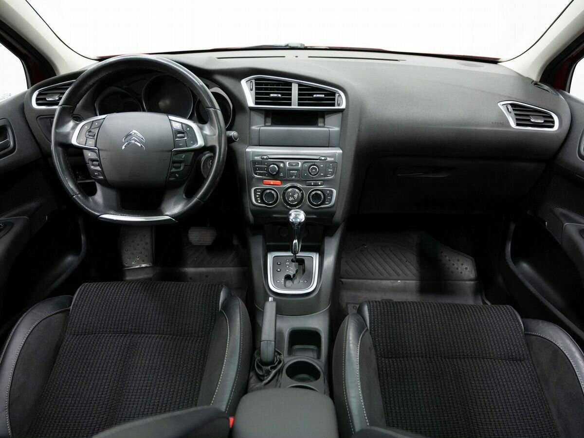 Б/У Ситроен Ц4 2013 года. Фото: #13