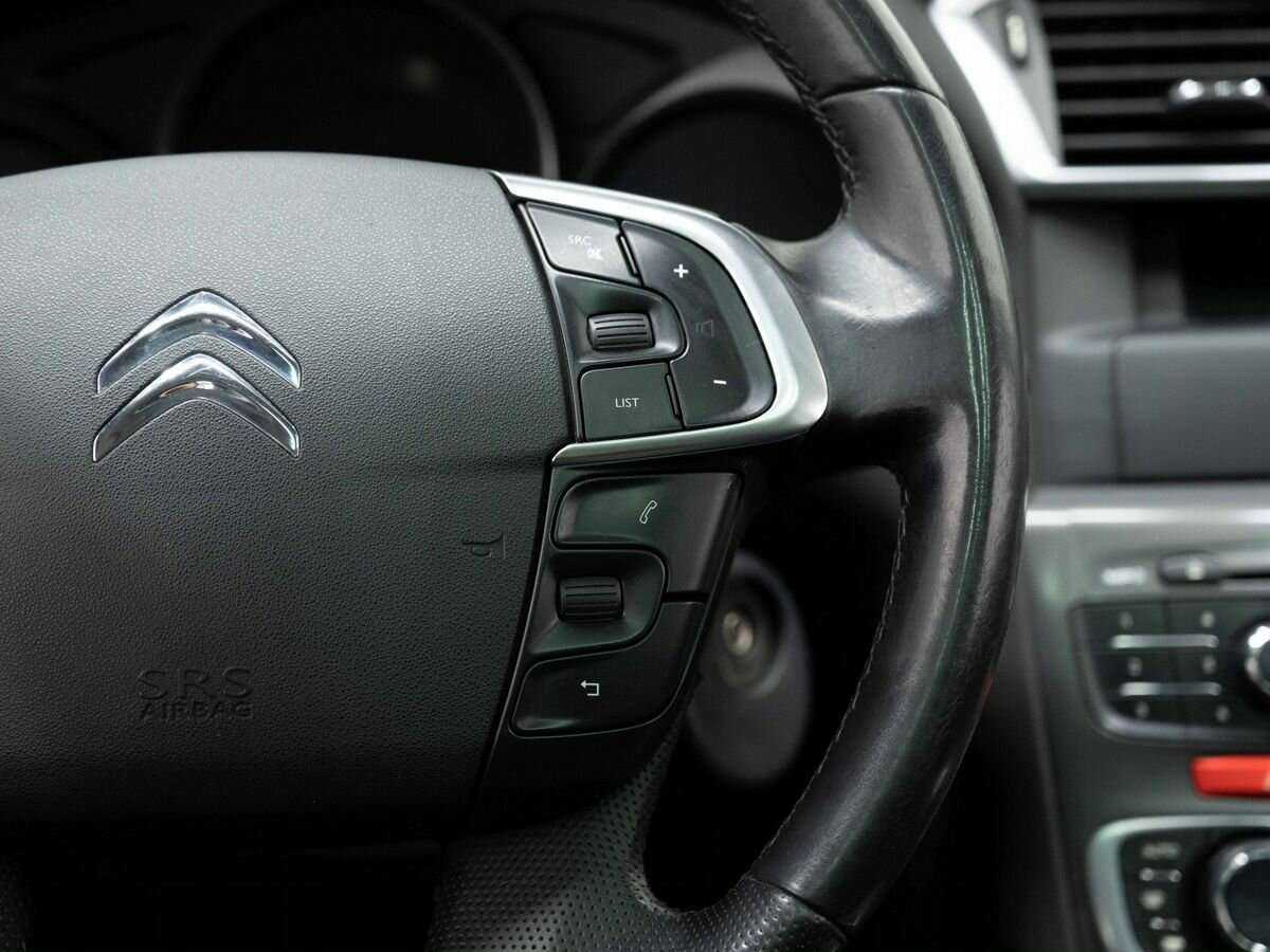 Б/У Ситроен Ц4 2013 года. Фото: #16